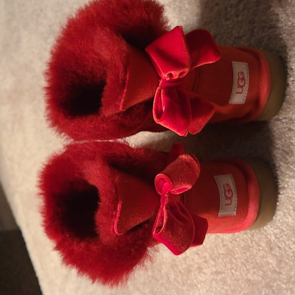 Red Mini Bailey Velvet Bow Uggs